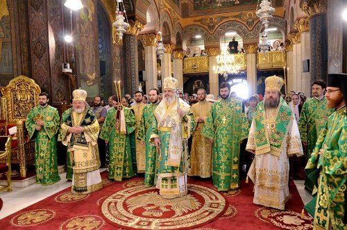 Praznicul Cincizecimii la Catedrala Patriarhală Poza 71764