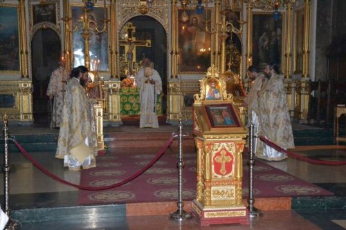 Şapte ani de Liturghie şi bucurie alături de Înaltpreasfinţitul Teofan Poza 71565