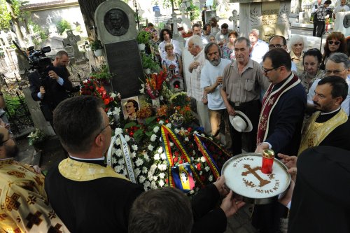 Slujbe de pomenire pentru Mihai Eminescu Poza 71422