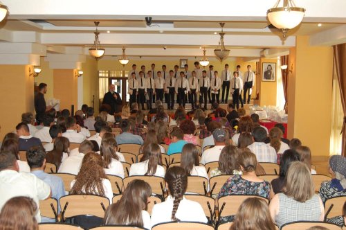 Festivitate de premiere la Seminarul Teologic din Târgovişte Poza 71329