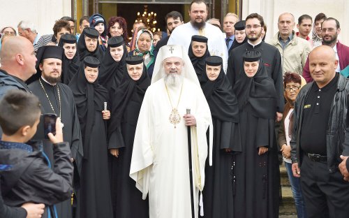 Patriarhul României la Mănăstirea Ghighiu Poza 71294