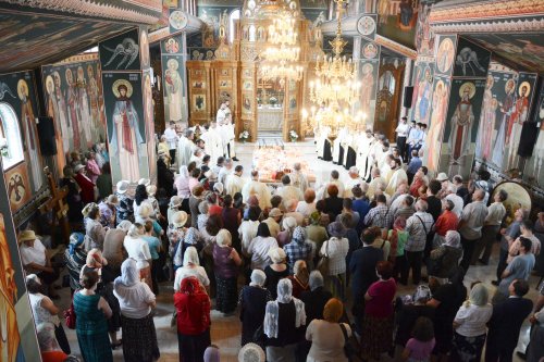 Sfântul Voievod Ştefan cel Mare, cinstit în cetatea Iaşilor Poza 71031