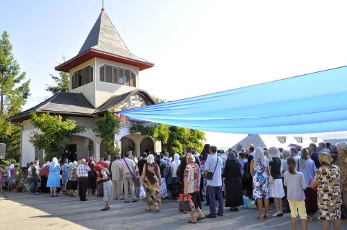 Mănăstirea „Sfânta Ana” se pregăteşte de hram Poza 70634