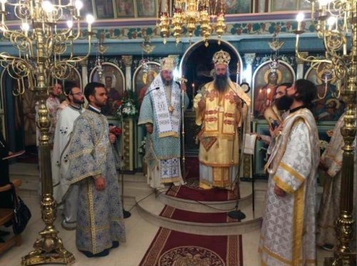 Sărbătoarea Sfintei Paraschevi în Parohia Elefterohori din Grecia Poza 70563