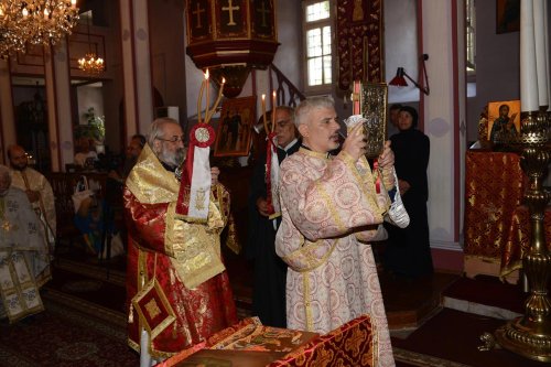 Zi de sărbătoare pentru Comunitatea Ortodoxă Română din Istanbul Poza 70561
