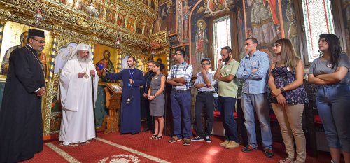 Tineri iordanieni în vizită la Patriarhia Română Poza 69917