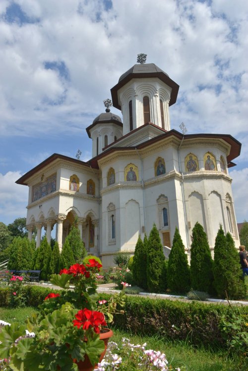 Pomenirea Patriarhului Teoctist la Mănăstirea „Duminica Sfinţilor Români” Poza 69847