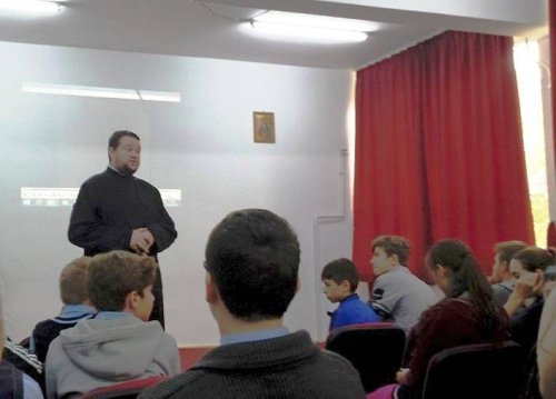 Ziua internaţională a educaţiei, sărbătorită la Liceul  Ortodox din Oradea Poza 69121