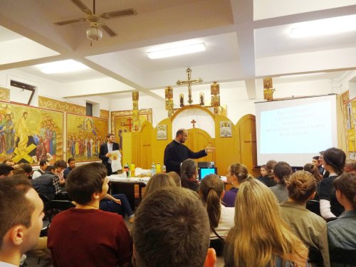 Activităţi ale studenţilor şi tinerilor creştini ortodocşi, la Cluj-Napoca Poza 68522