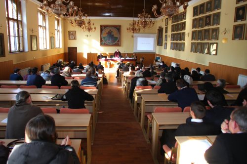 Seminar la Sibiu dedicat părintelui Ghelasie de la Frăsinei Poza 68372