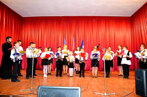 Festival de colinde, cântece și poezii patriotice de Ziua Națională Poza 67849