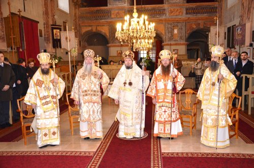 Sărbătoare pentru românii ortodocși din Ungaria Poza 67819