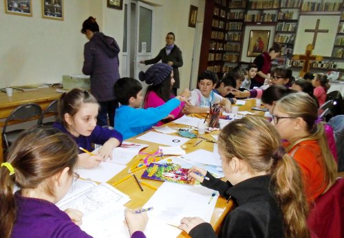 Activităţi cu copiii la Parohia „Naşterea Domnului” din Cluj-Napoca Poza 67753