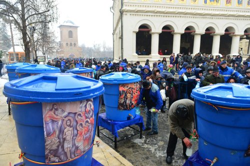 Binecuvântarea Iordanului la Catedrala Patriarhală Poza 67143