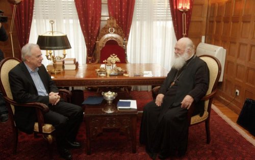 Arhiepiscopul Atenei s-a întâlnit cu ministrul elen al dezvoltării rurale Poza 66641