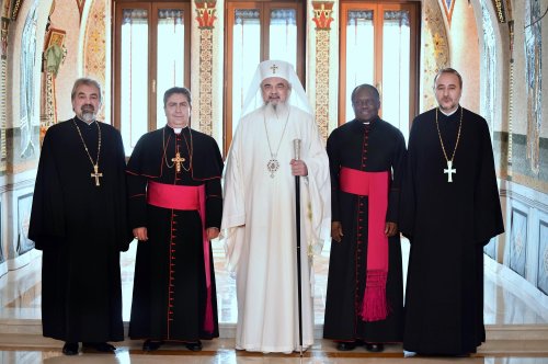 Noul Nunţiu Apostolic în România în vizită de prezentare la Patriarhia Română Poza 66528
