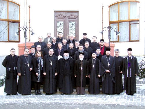 Întrunirea Adunării eparhiale la Timişoara şi Arad Poza 66191