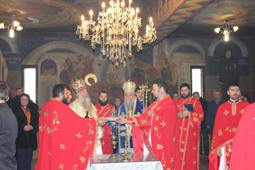 Sărbătoarea Sfântului Grigorie Teologul Poza 66066