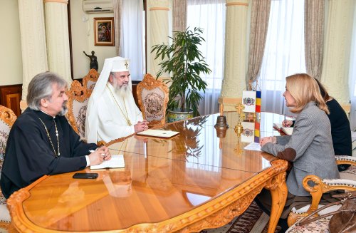Ambasadorul Olandei la Bucureşti în vizită de prezentare la Patriarhia Română Poza 65371