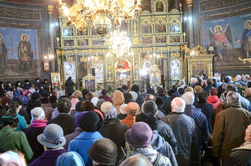 Sfântul Haralambie prăznuit la Ploiești Poza 65327