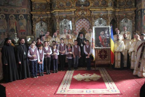 Rugăciuni pentru Episcopul Melchisedec Ştefănescu, la Roman Poza 65026