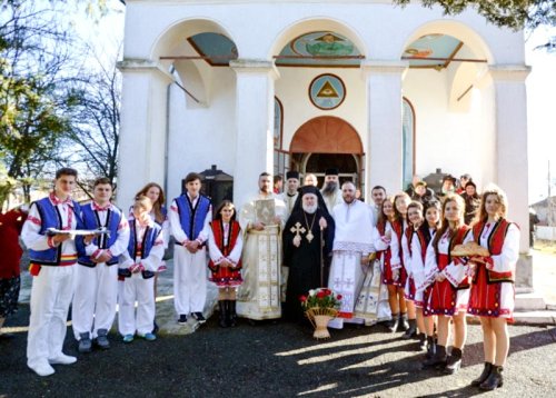 Slujiri arhierești în Muntenia și Dobrogea Poza 65076