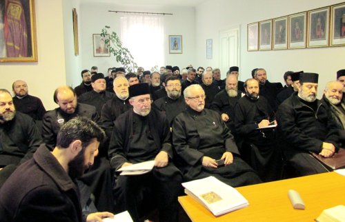 Preoţii din Sibiu, instruiţi să acorde primul ajutor Poza 64592