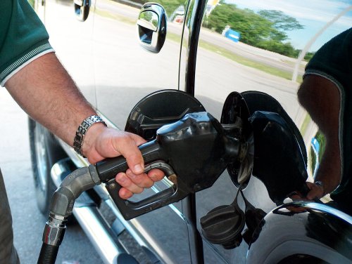 Ieftinirea benzinei prin creşterea concurenţei Poza 64585