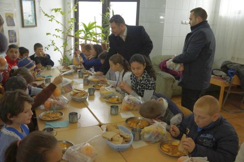 Familia Bisericii şi „biserica de acasă“ - o sinteză a activităţii Arhiepiscopiei Iaşilor în anul 2015 Poza 64356