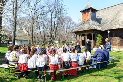 O oră de religie altfel la Muzeul Satului Poza 63336