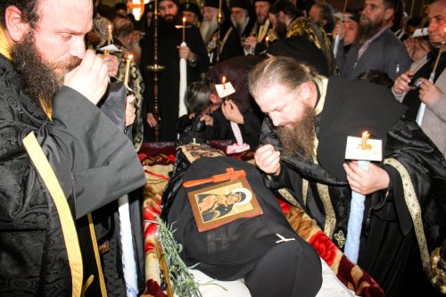 Părintele Neonil Ștefan, starețul Mănăstirii Frăsinei, a fost înmormântat Poza 63322