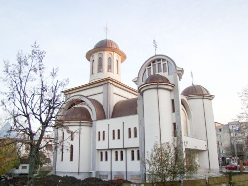 Episcopia Slatinei şi Romanaţilor, în haine de sărbătoare Poza 62842