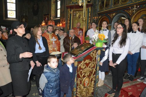 Liturghia tinerilor la poalele Rarăului Poza 62767