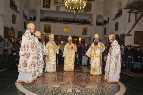Sfânta Liturghie la Catedrala Episcopală din Slatina Poza 62710