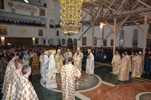 Sfânta Liturghie la Catedrala Episcopală din Slatina Poza 62712