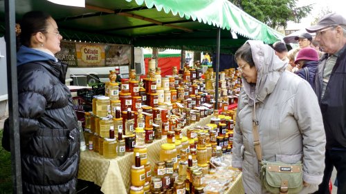 Românii, încurajați să consume produse apicole Poza 62441