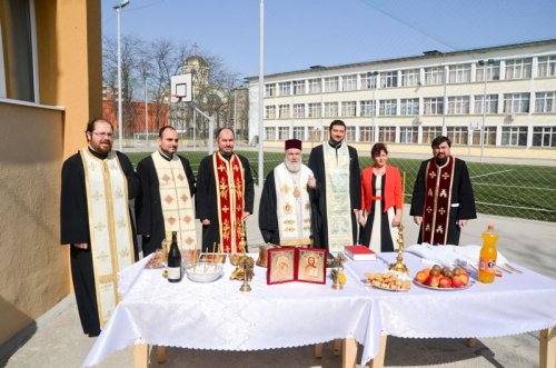 Centru multifuncţional pentru 150 de copii Poza 62314