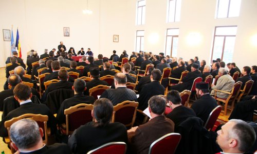 Conferinţe preoţeşti în Arhiepiscopia Sibiului Poza 61918
