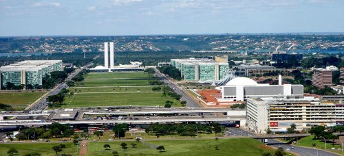 Oraşul Brasilia - ridicat în câţiva ani, celebru în toată lumea Poza 61752