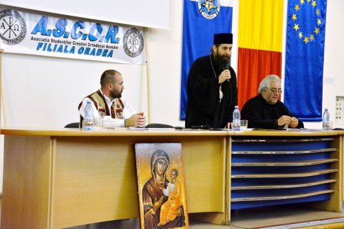 Conferinţă a PS Episcop Siluan la Universitatea din Oradea Poza 61646