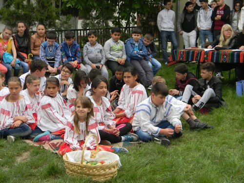 „Cântec către cer” - concurs de bătut toaca  Poza 61502