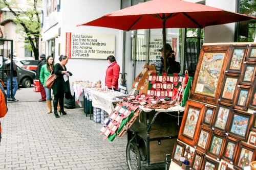 De Florii, ouă încondeiate, meşteşuguri şi colinde Poza 61511