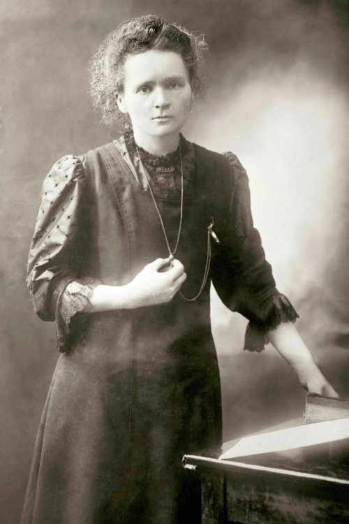 Marie Curie, istoria unei vieţi jertfite ştiinţei Poza 60190