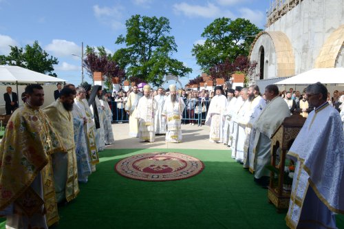 Hramul Mănăstirii Pantocrator din Drăgăneşti-Vlaşca Poza 60152