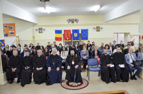 Conferința cadrelor didactice de religie şi teologie din Eparhia Oradiei Poza 60054