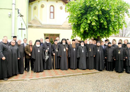 O școală teologică ortodoxă cu o vastă lucrare misionară în poporul român Poza 60062