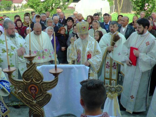 Sărbătoare arhierească în Parohia Bălcăuţi Poza 60030