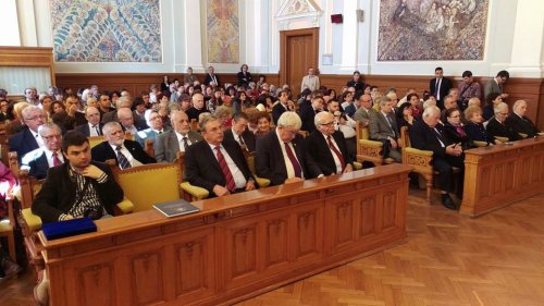 Şedinţă festivă la 150 de ani de la înfiinţarea Academiei Române Poza 59910