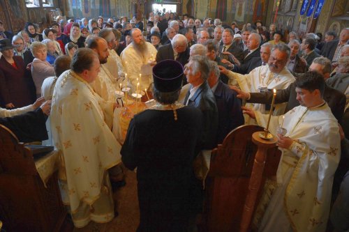 „Biserica este izvor de har dumnezeiesc“ Poza 59672