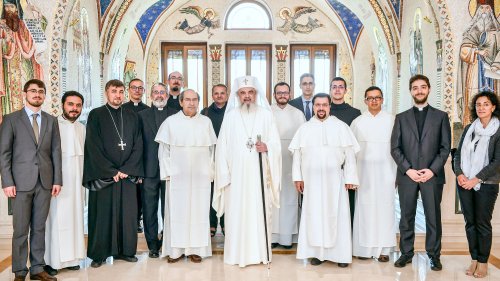 Profesori şi doctoranzi italieni la Patriarhia Română Poza 59471